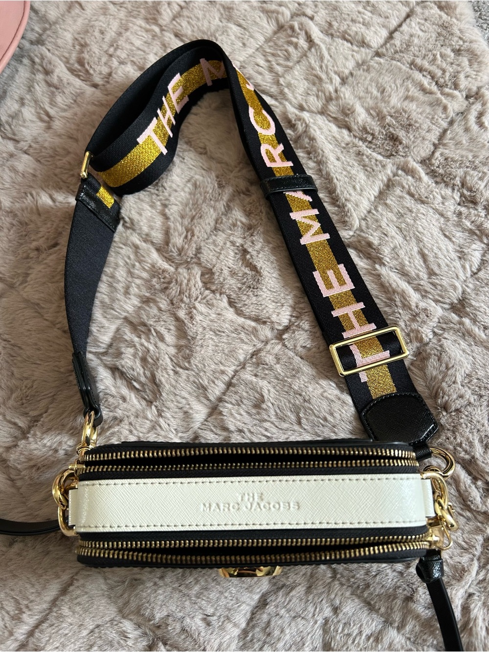 Marc Jacobs Black SnapshotCrossbody Camera Bag with Gold Hardware and Logo Strap - Picture 10 of 16